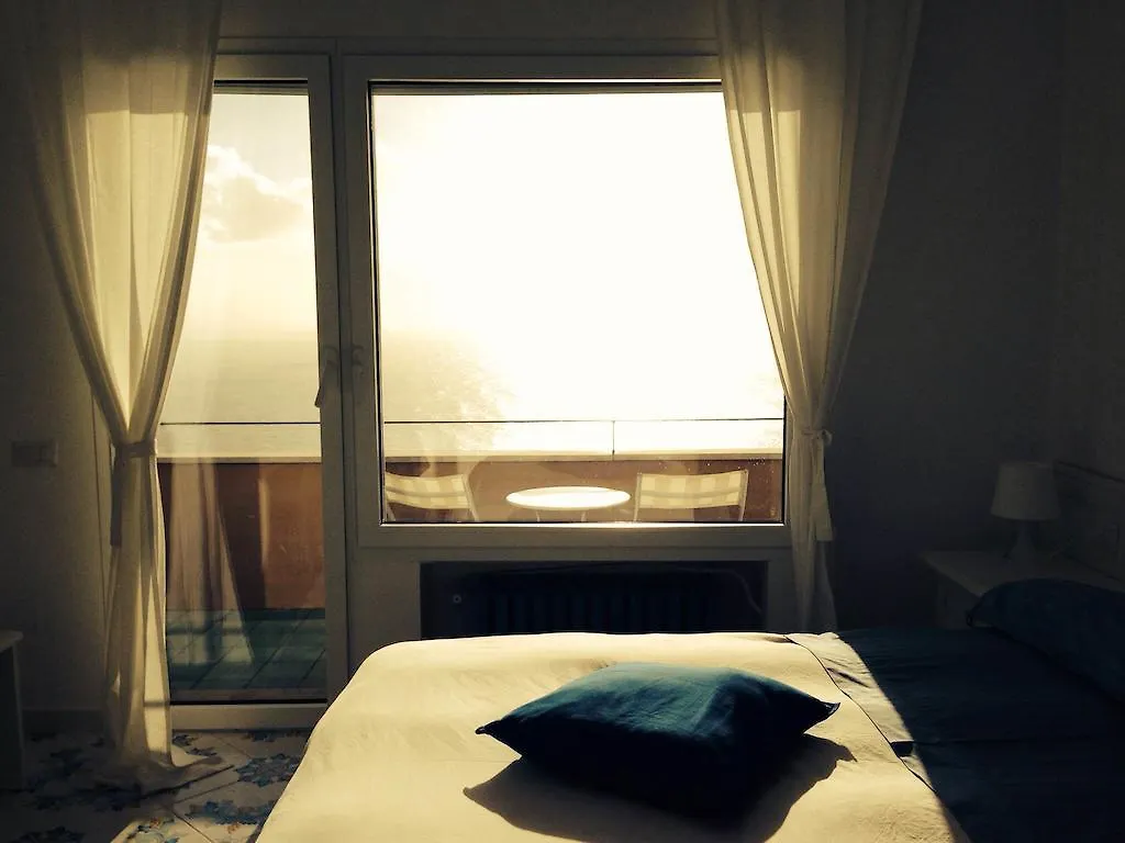 Bed & Breakfast B&B Dipintodiblu' Naples Italy